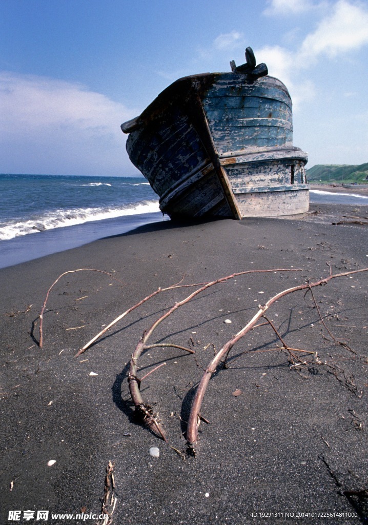 海边船