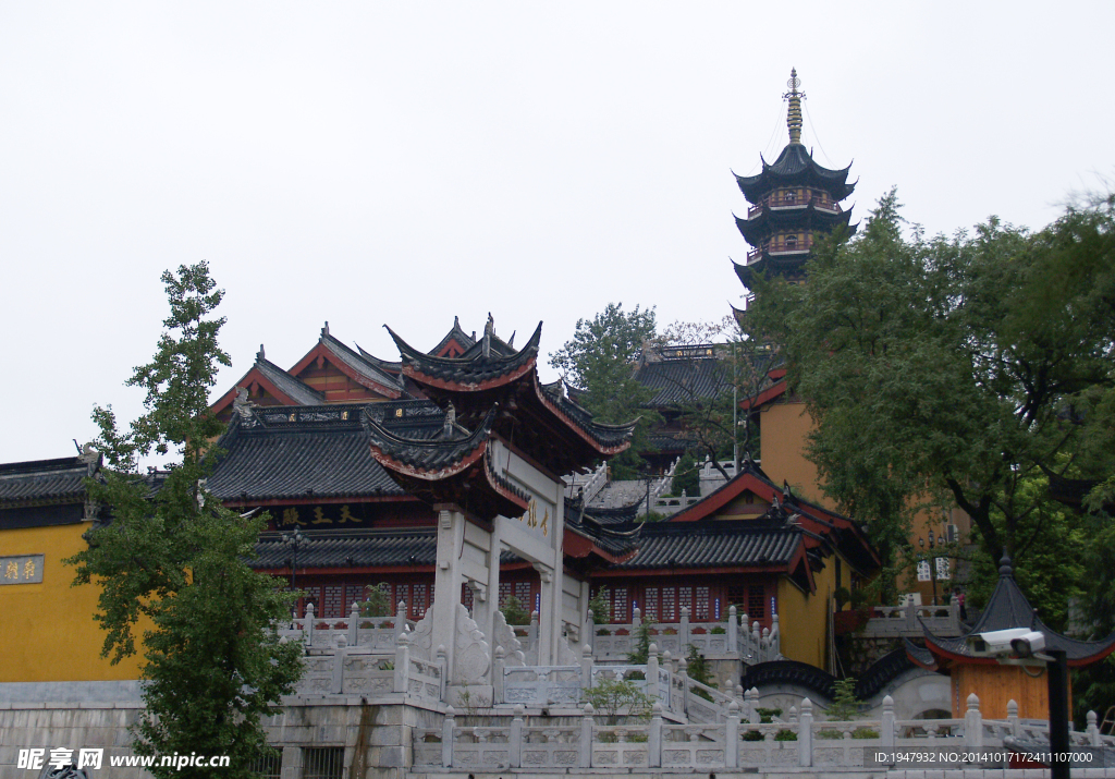 南京鸡鸣寺 玄武湖