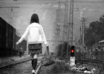 铁路上的少女