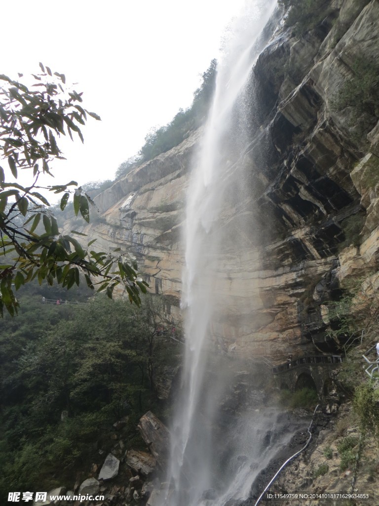 嵩山  卢崖瀑布风景