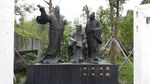 三苏雕像