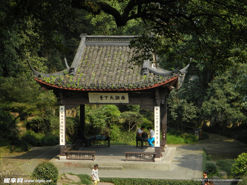 西湖亭子