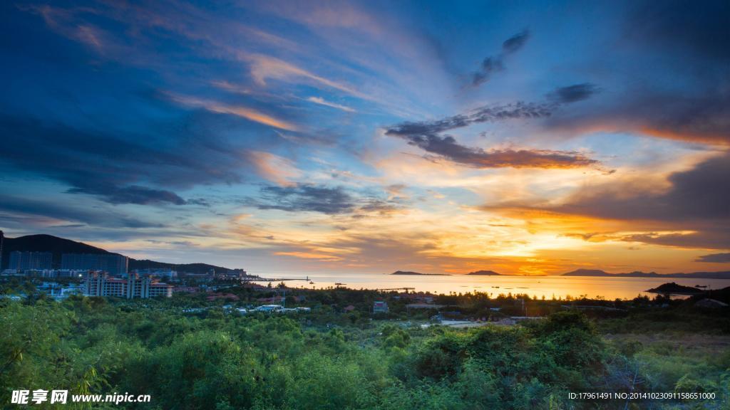 唯美祖山夕阳