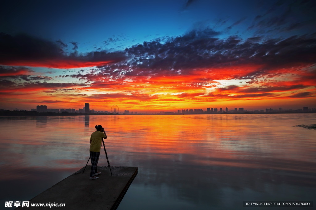 唯美夕阳大海