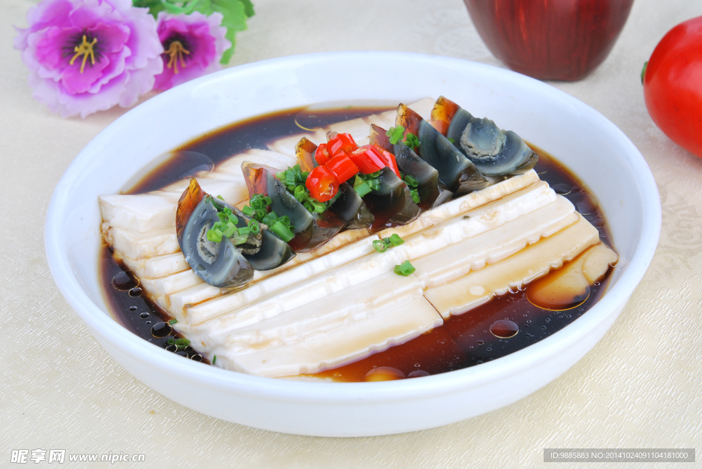 凉拌豆腐皮蛋