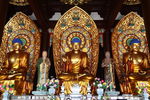 南山寺金堂横三世佛