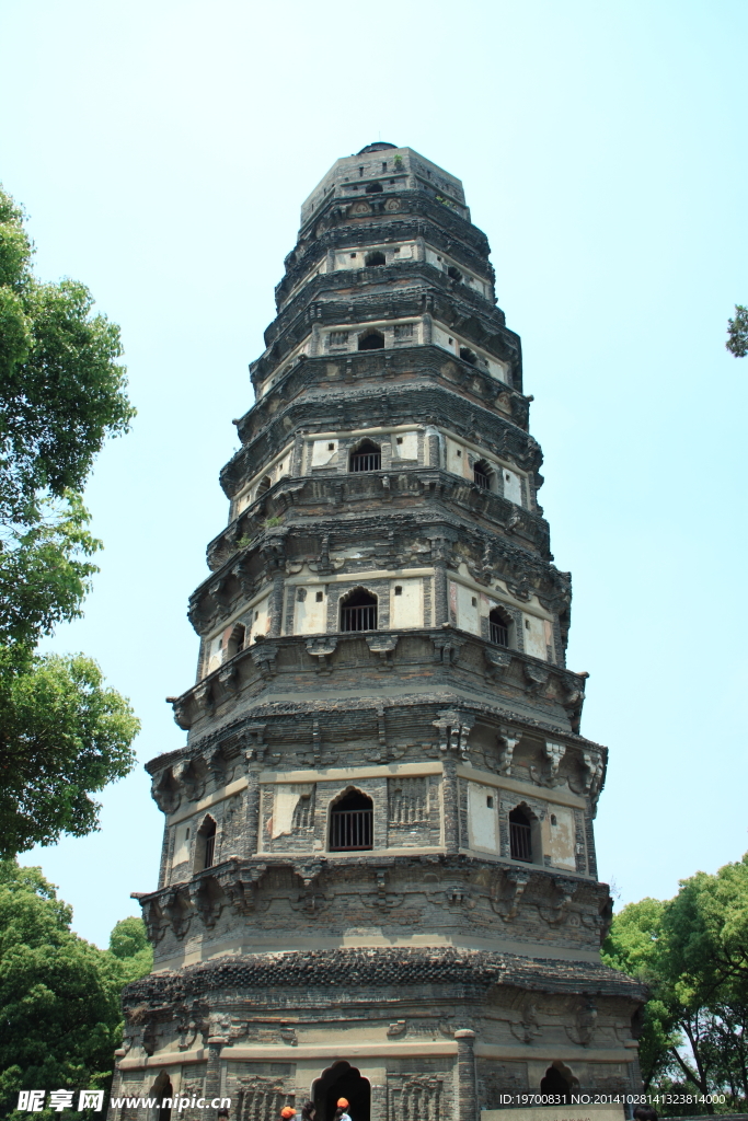 虎丘塔