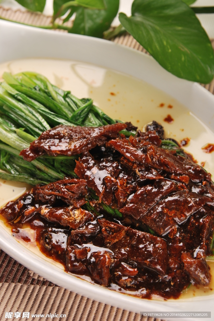 鲮鱼油麦菜