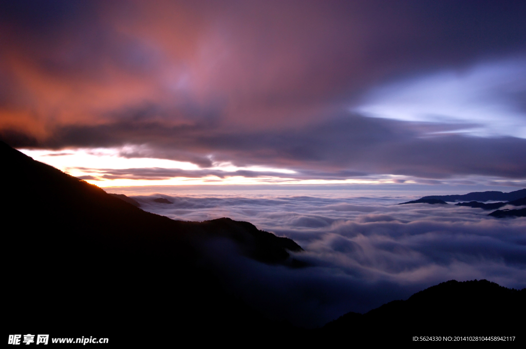 夕阳 山峰