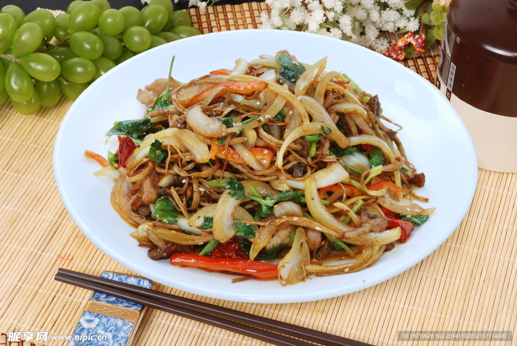 烧汁肉茶树菇