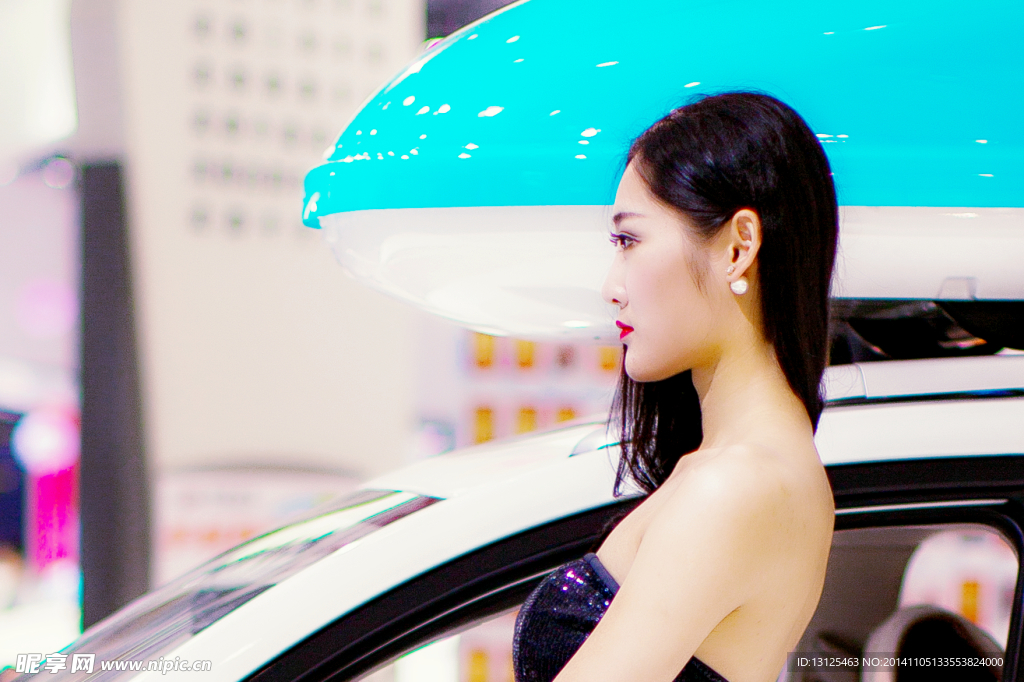 女模