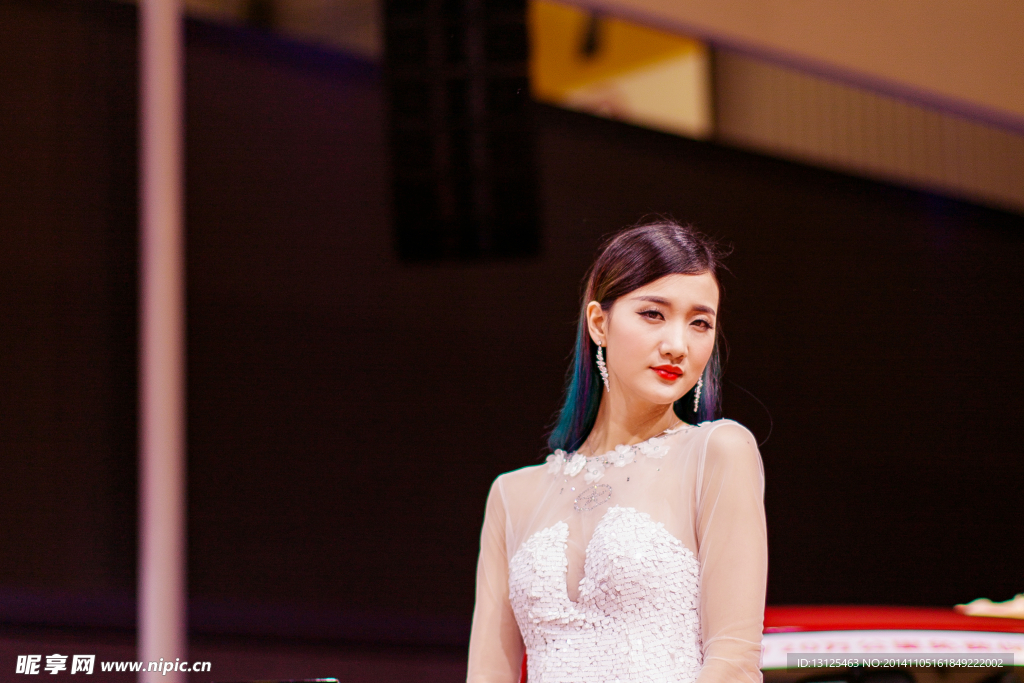 女模