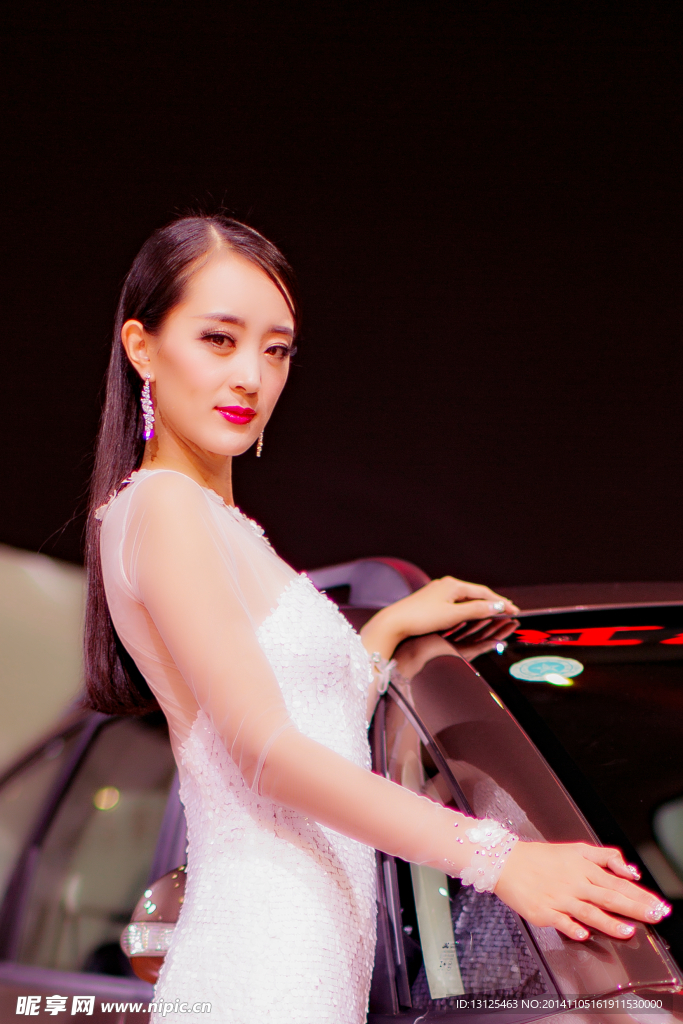 女模