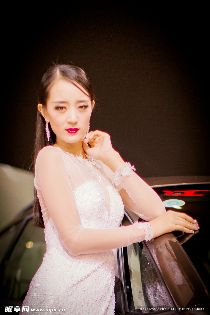 女模