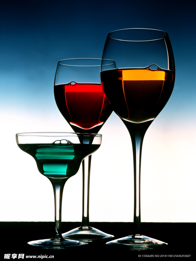 玻璃杯