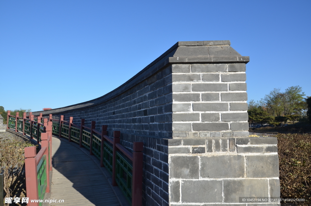 古墙建筑
