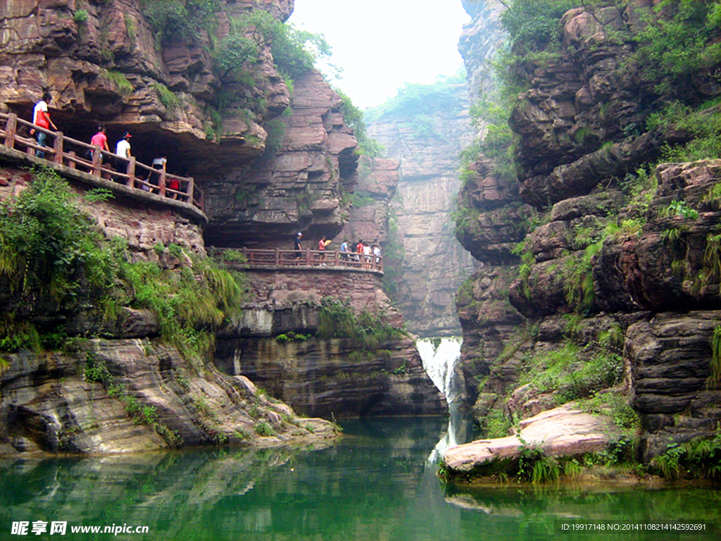桑干河大峡谷飞瀑峡