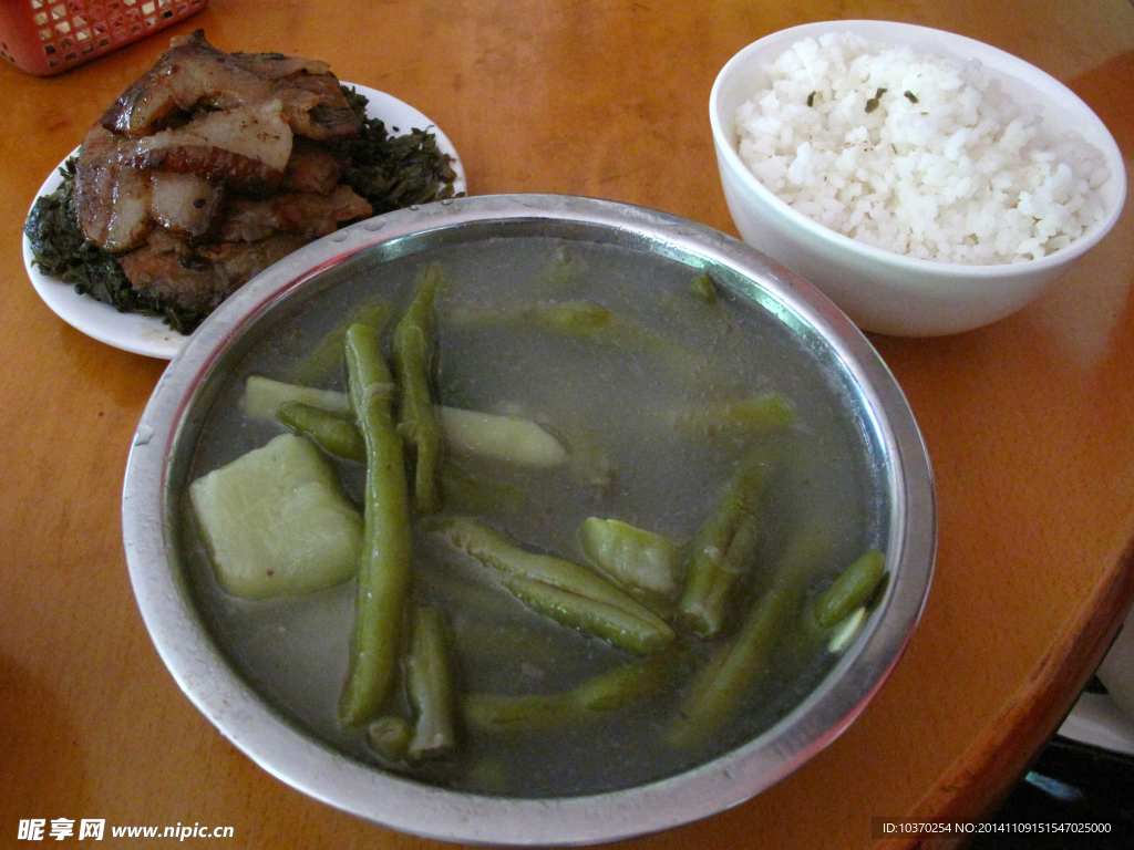 梅菜扣肉快餐