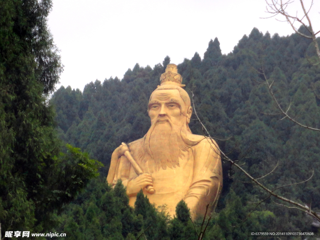 高峰山老子像