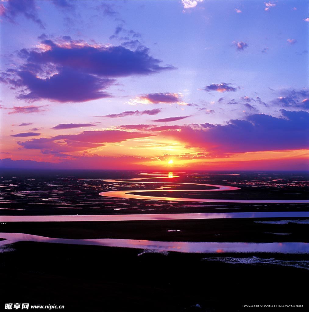 夕阳 河道