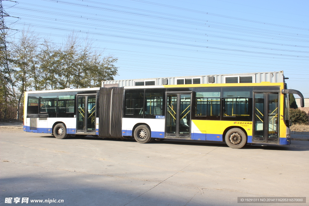 公交车