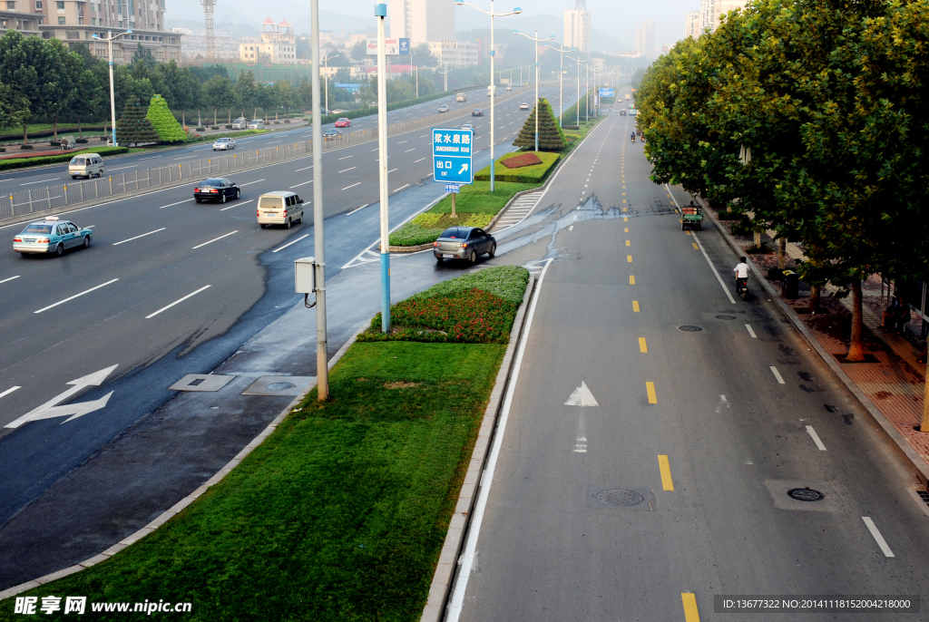 城市道路交通摄影