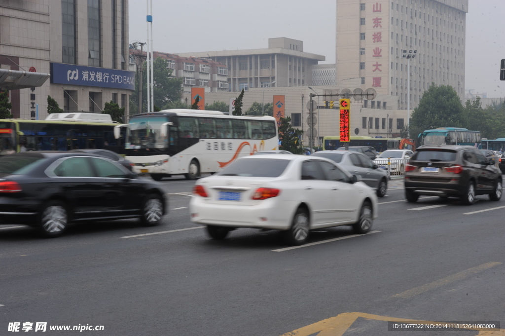 城市道路交通摄影