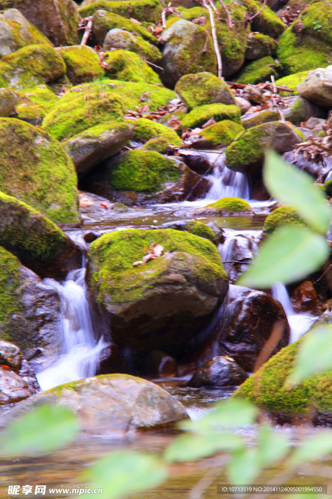 山水红河