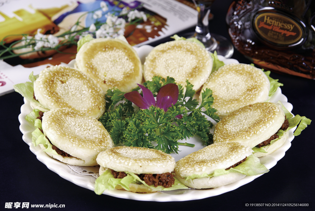 生菜酱肉饼