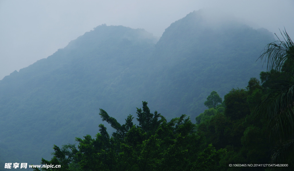 园山烟雨