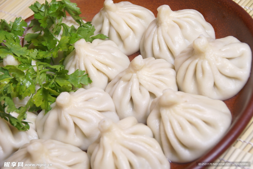 小笼包子