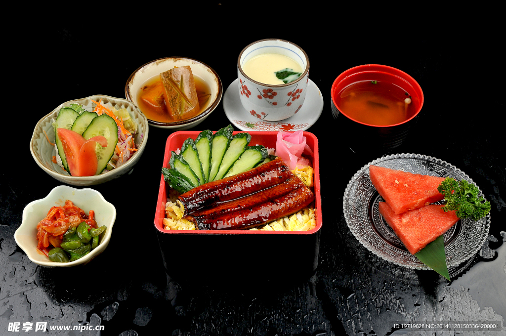 鳗鱼盖饭套餐