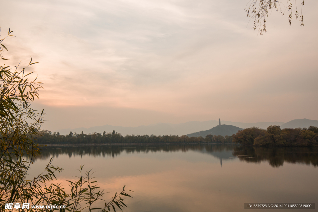 玉泉山夕照