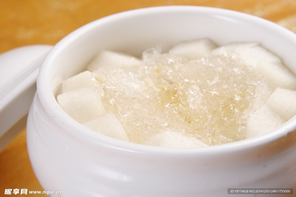 雪梨炖燕窝