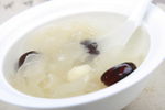 银耳莲子羹
