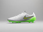 NIKE 足球鞋