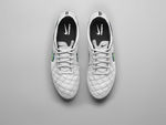 NIKE 足球鞋