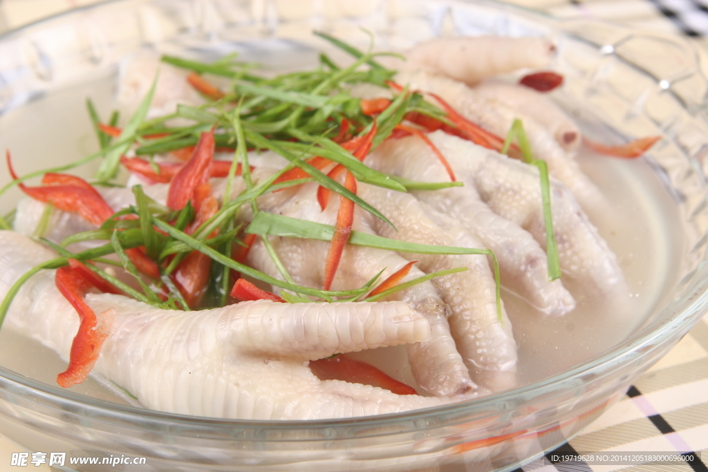 上汤胡椒浸鸡脚