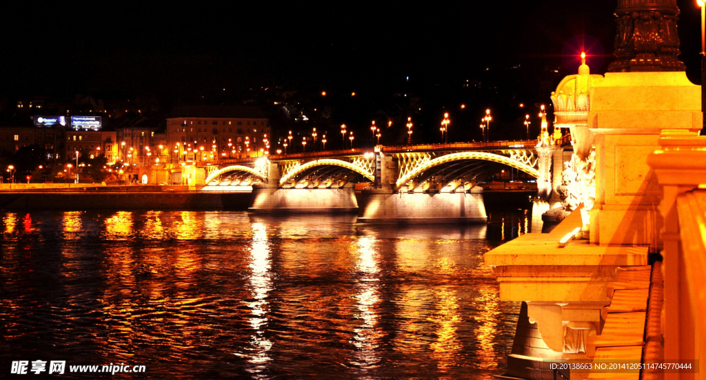 法国夜景 塞纳河