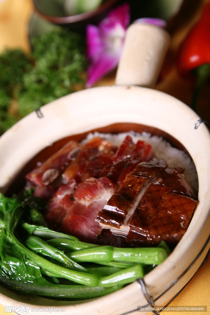 烧味煲仔饭