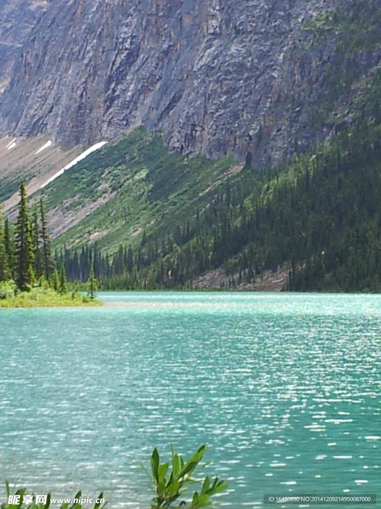 高山湖泊