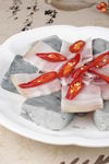 咸肉蒸臭豆腐
