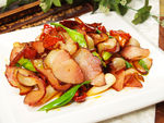 青蒜回锅腊肉