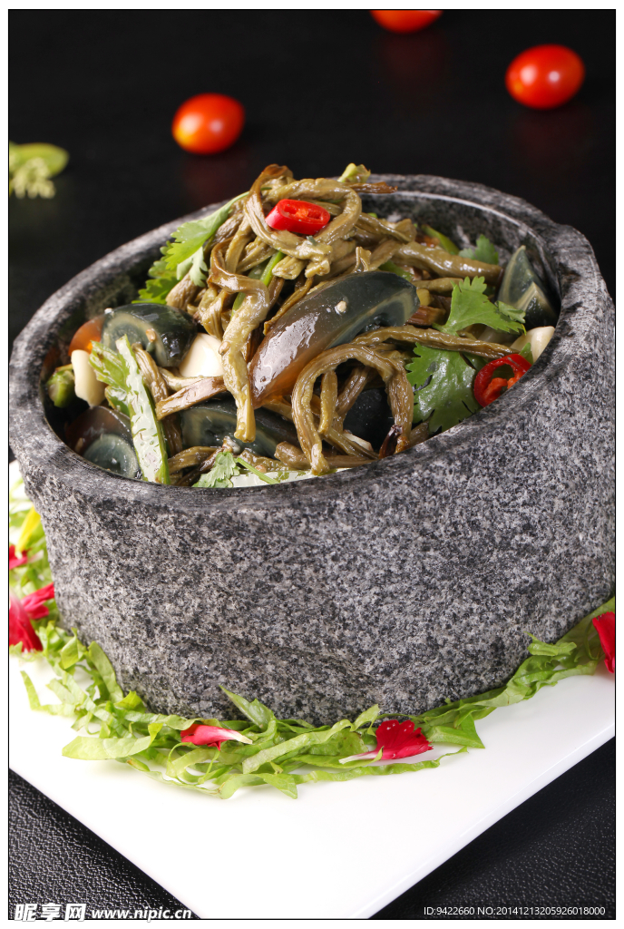 石锅皮蛋捣豆角