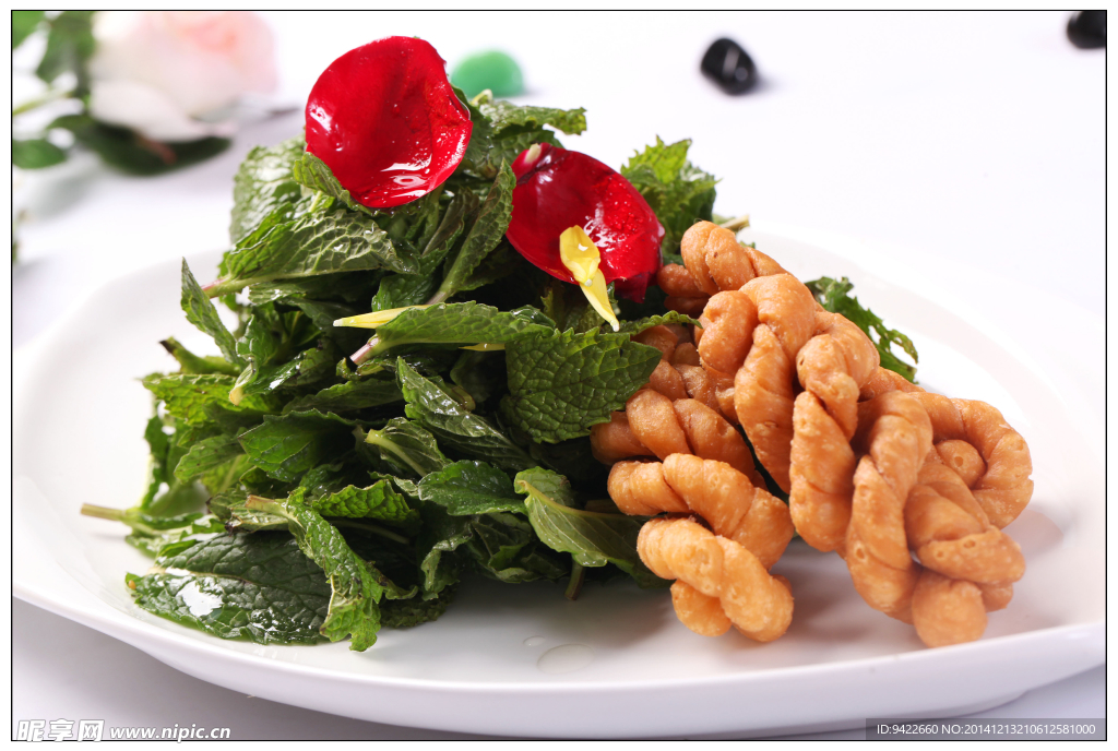 食香菜拌麻花
