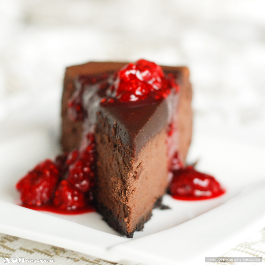 草莓黑巧克力芝士蛋糕