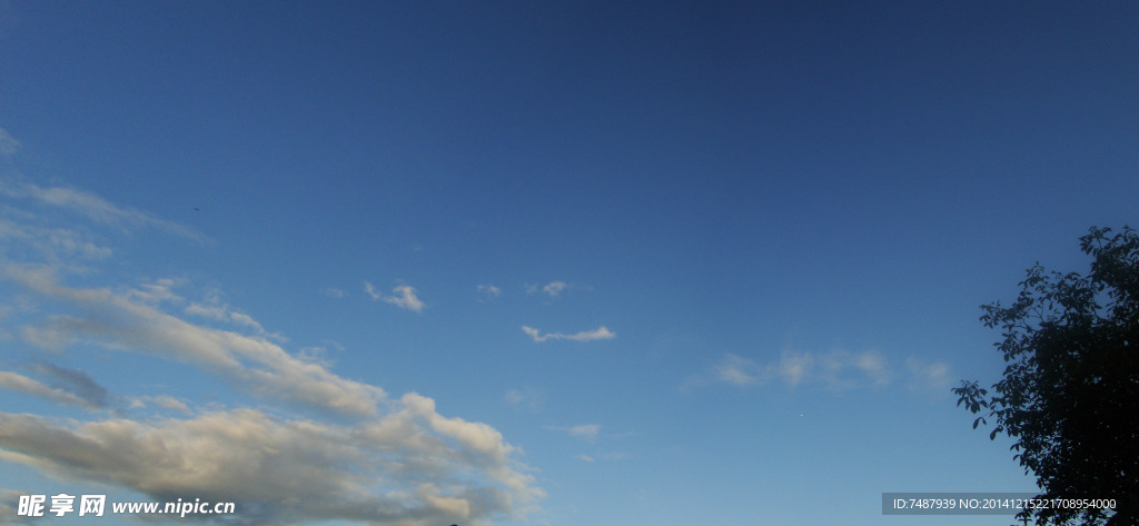 天空