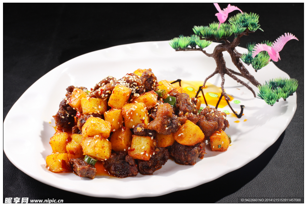 土豆烤牛肉