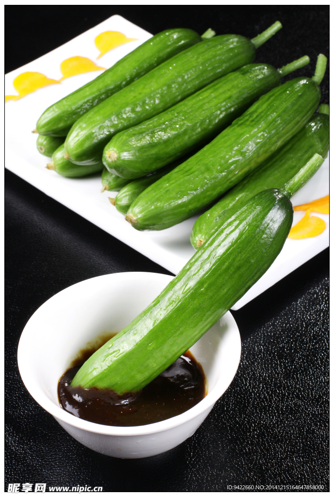 小黄瓜蘸酱