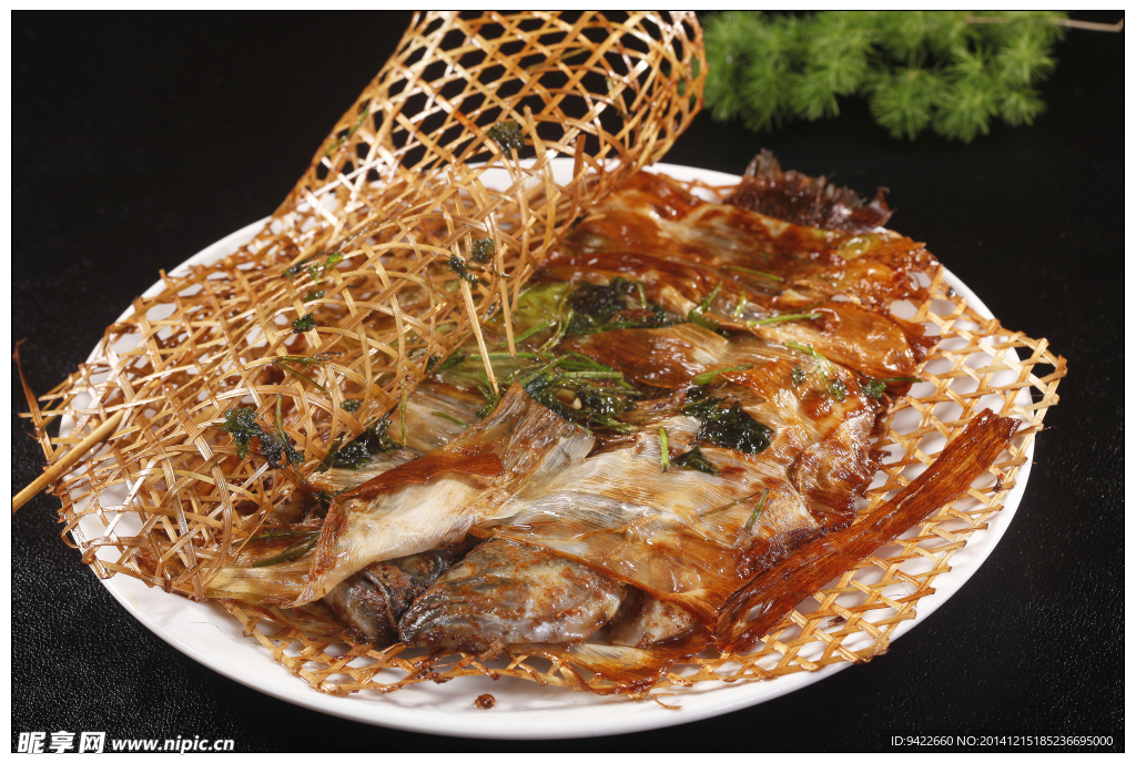 竹香烤鲈鱼